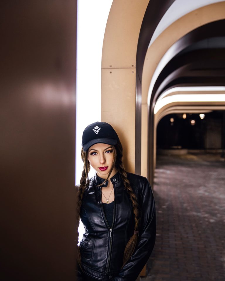 Toronto DJ/Singer/Songwriter Flavia Abadía Trades Florals For Fun On “YNQF”