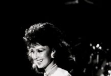 Naomi Judd Estate Announces Virtual Exhibit Featuring Rare, Never-Before-Seen Artifacts From Her Legendary Career