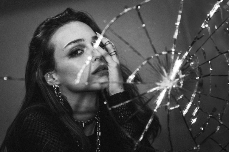 Avalon Stone Gets Real About Mental Health With Rock Anthem “Drag Me”