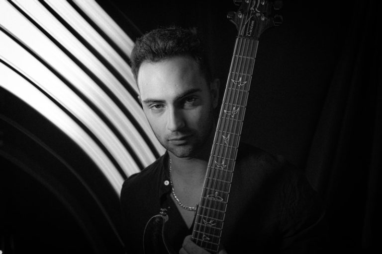 Toronto’s Rock Phenom Dylan Bradley Unveils New Single “Not Worth Saving” from ‘No Turning Back’ Debut Album