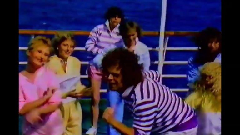 Richard Simmons Energizes with Dance on “Anne Murray’s Caribbean Cruise” TV Special From 1983