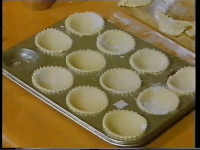 Marc Almond of Soft Cell Bakes Mince Pies on TV in the 1980s
