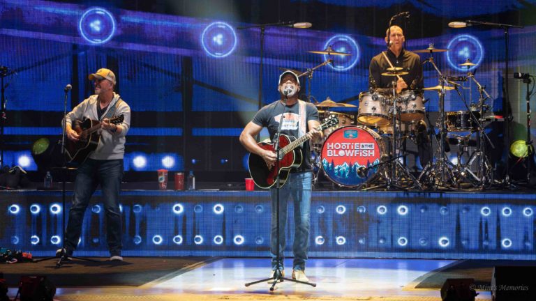 Photo Gallery:  Hootie and the Blowfish with Collective Soul and Edwin McCain at Toronto’s Budweiser Stage