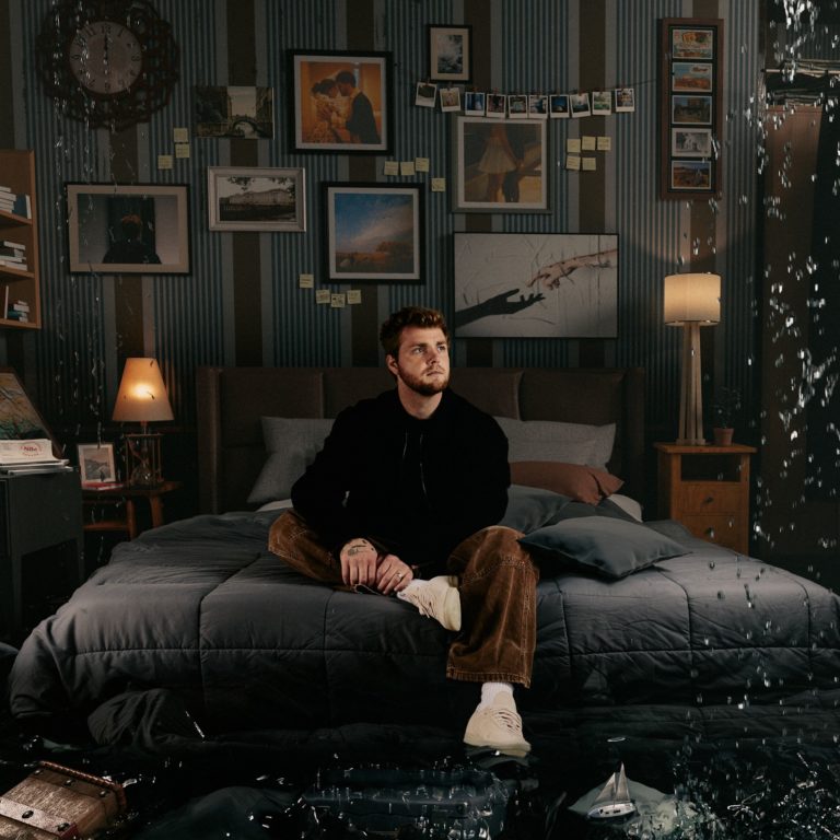 Alex Warren Unveils First Chapter of Debut Project ‘You’ll Be Alright, Kid,’ Out September 27