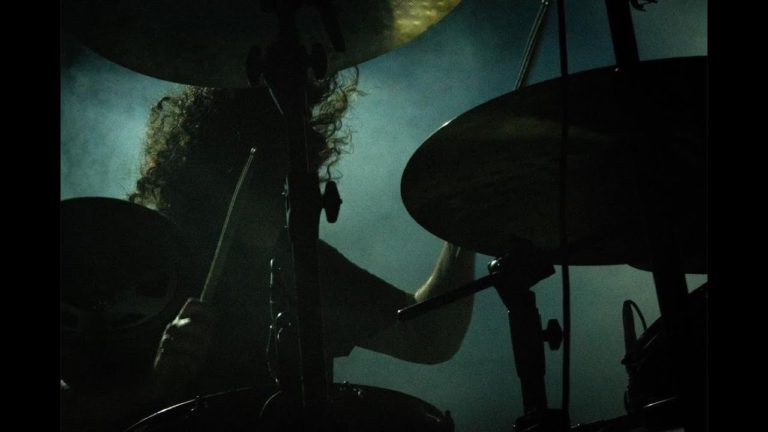 Ilan Rubin Stuns As He Moves From Drums To Piano During Nine Inch Nails Show
