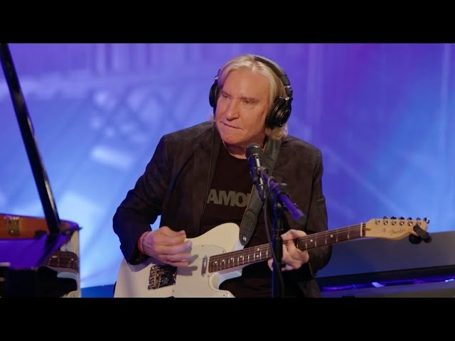 Video: Joe Walsh Proves Why He’s One of Rock’s Greatest Guitarists