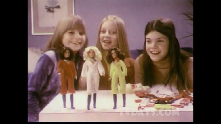 Charlie’s Angels Dolls Took Over Toy Aisles in 1977 with Hasbro’s Commercials