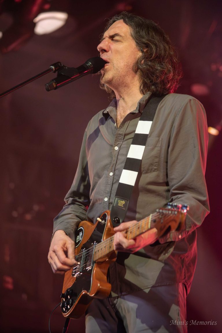 Photo Gallery: Snow Patrol and Sorcha Richardson at Toronto’s History April 3, 2025