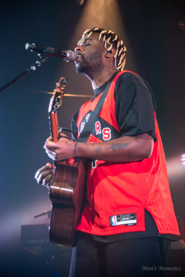 Photo Gallery: Myles Smith and Tors at History On April 26, 2025