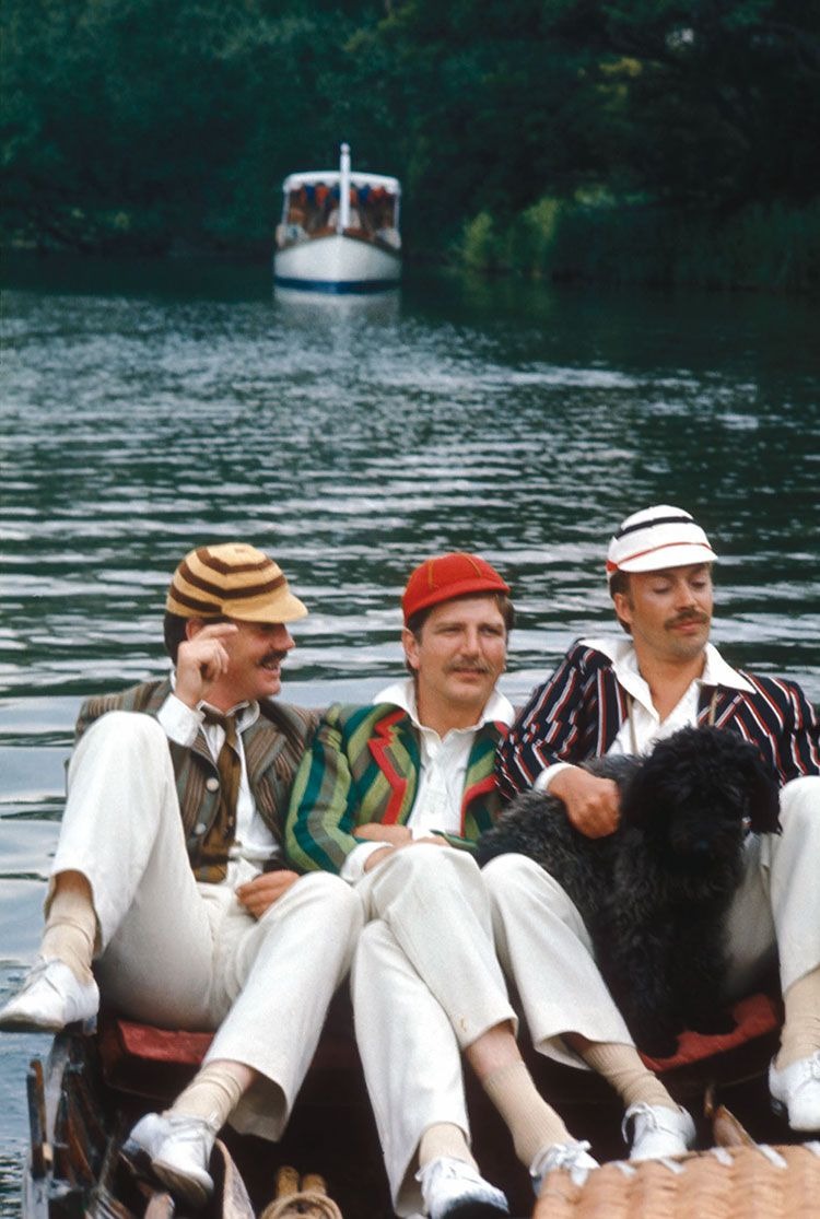 Three Men in a Boat Sets Sail with Michael Palin, Tim Curry, and Stephen Moore (1975)