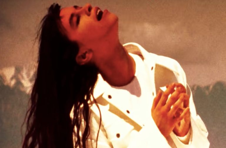 Alanis Morissette’s “You Oughta Know” Isolated Vocals Reveals Raw Power