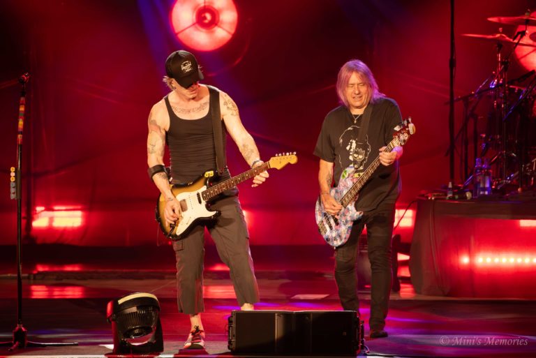 Photo Gallery: Goo Goo Dolls and Dashboard Confessional at Toronto’s Budweiser Stage on August 10, 2025