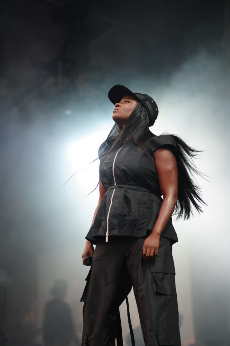 Photo Gallery: Amaarae at Montreal’s Osheaga on August 3, 2025