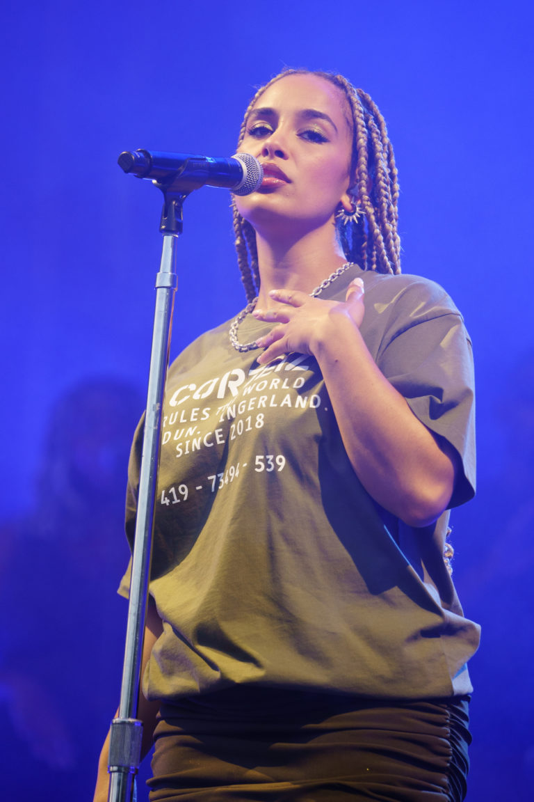 Photo Gallery: Jorja Smith at Montreal’s Osheaga on August 1, 2025