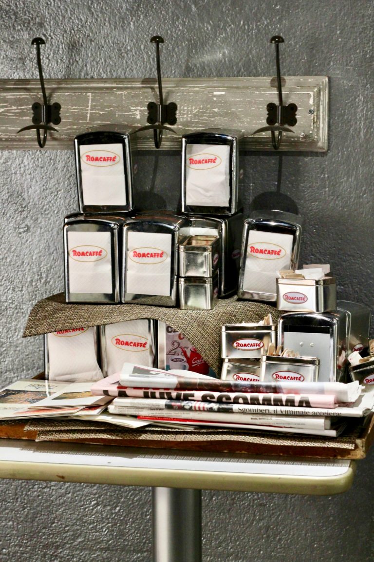 5 Ways to Make Your EPK Stand Out to Bookers and Blogs