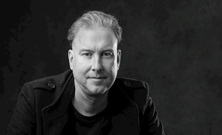 UK Darkwave Artist Max Rael Unveils ‘Pressing Against The Glass’ from Debut Album ‘The Enemy Is Us’