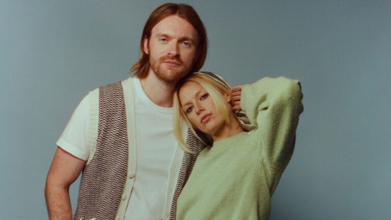 The Favors (Finneas & Ashe) Release “‘Times Square Jesus’” Ahead of Debut Album ‘The Dream’