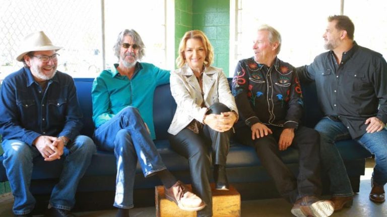 The SteelDrivers Channel Dive-Bar Blues with New Single “Booze and Cigarettes” from Upcoming Album ‘Outrun’