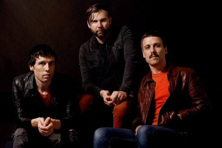 The Cribs Announce First Album in Five Years ‘Selling A Vibe’ with New Single “Summer Seizures”