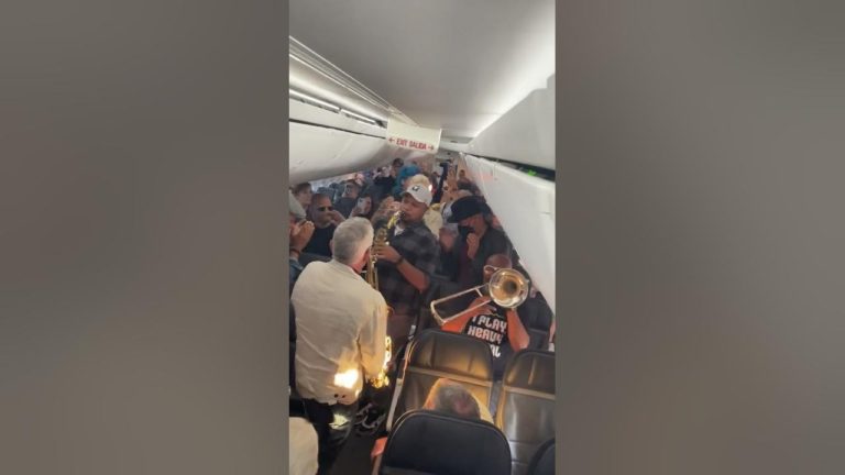 Dave Koz and the Summer Horns Turn Flight Delays into an In-Flight Stevie Wonder Concert
