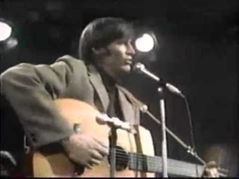 Folk-Psych Artist Jake Holmes Performs “Genuine Imitation Life” Live in Greenwich Village, 1967