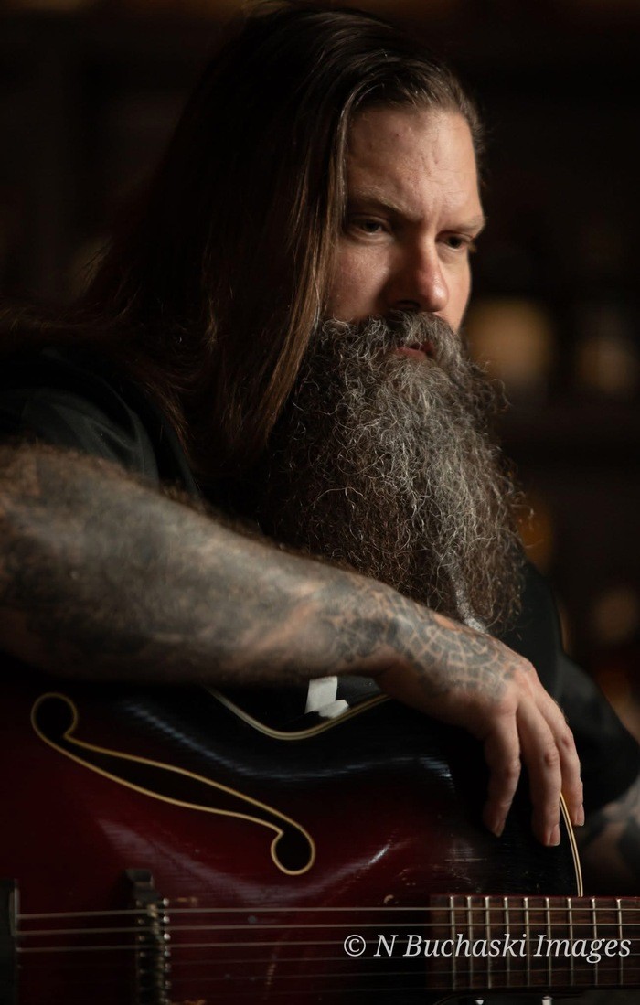 Alt. Country’s Damn Coyote Chris Releases “Bethy’s Gift” – A Quiet Goodbye Wrapped in Stars and Song