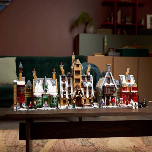 LEGO Unveils 3,228-Piece Hogsmeade Set With Zonko’s, The Hog’s Head, and 12 Minifigures