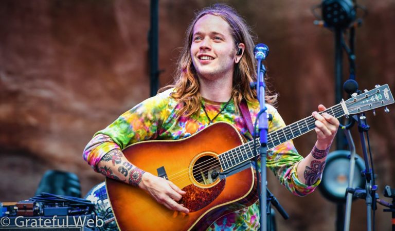 Billy Strings Extends Headline Tour With New Winter Dates in Athens, Asheville, Nashville, and the Ryman