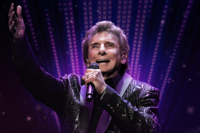 Barry Manilow Announces Final UK Tour ‘The Last Last Concerts’ for June 2026