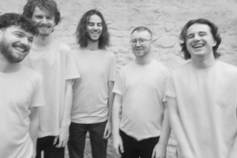 God Alone Announce New Album ‘The Beep Test’ and Share Frenetic Single ‘Pink Himalayan’