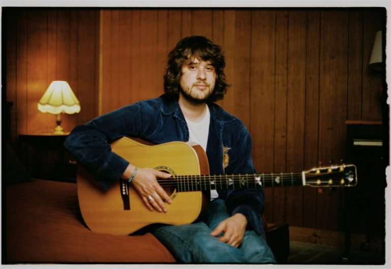 Folk Singer-Songwriter Jack Schneider Releases “Crying In The Rain” Ahead of New Album ‘Streets Of September’ Out September 19