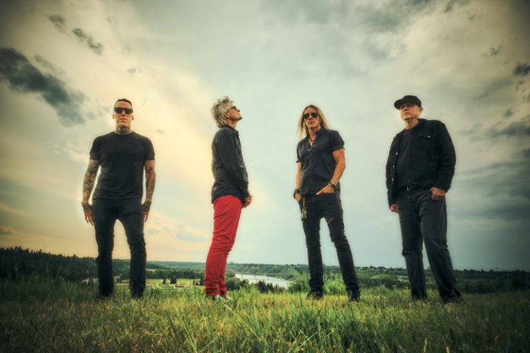 Econoline Crush Announce New Era With “New Gold Magic” Single And Canadian Tour