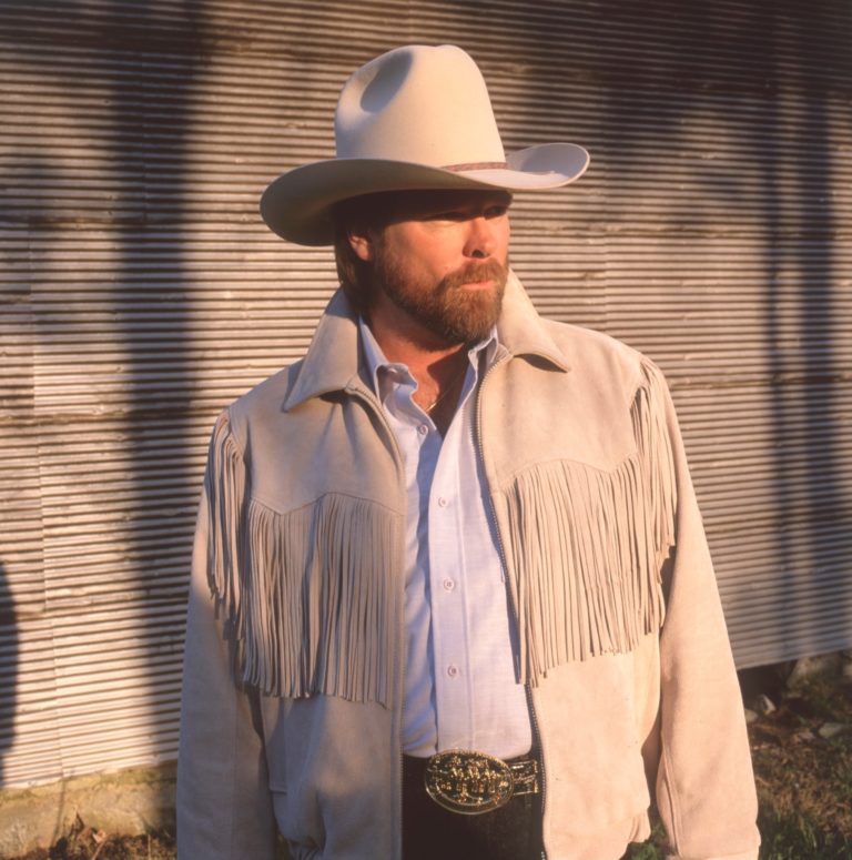 Jamey Johnson and Dan Seals Join Forces for Reimagined ‘Three Time Loser’