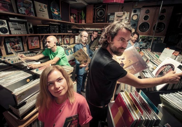 Folktronica Pioneers Tunng Return With Dreamlike New Single “Anoraks”