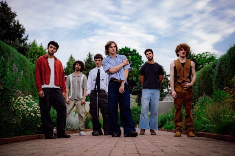 Chicago Indie-Rockers Ax and The Hatchetmen Announce Debut Album ‘So Much to Tell You’ and Drop New Single ‘Oasis’