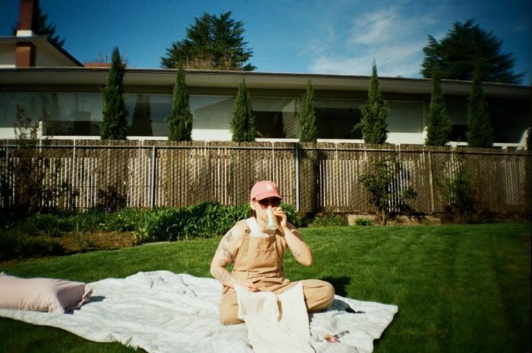 Indie Daydreamers Katy and the Null Sets Shine With New Single “I Wish I Had Met You In The Summer” From Debut Album