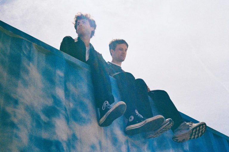 Indie-Pop Duo Eighty Ninety Share Dreamy New Single “Hollywood Dream”