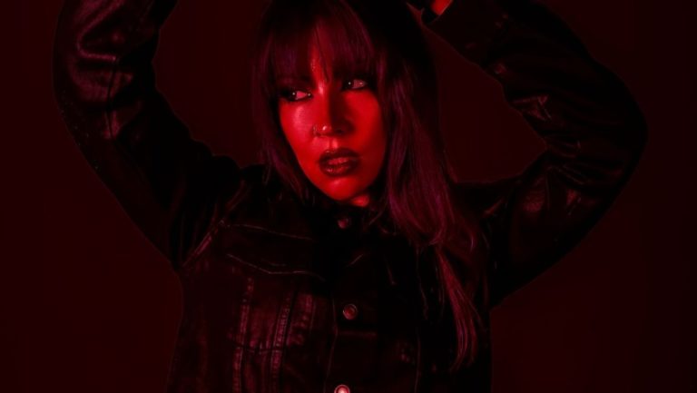 Alt.Pop Firebrand Charlotte Sands Releases High Voltage Single “neckdeep” Following Creative Shift From ‘can we start over?’