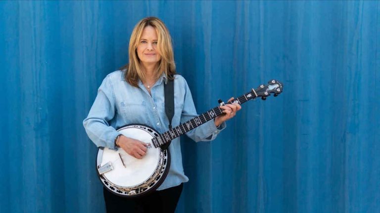 SiriusXM Launches Alison Brown’s New Show ‘Pick Like a Girl’ on Bluegrass Junction
