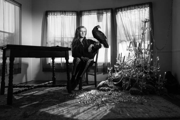 Neko Case Honors Dexter Romweber of the Flat Duo Jets with Poignant “Winchester Mansion of Sound”