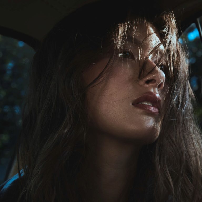 Jade LeMac Pop Artist Lights Up the Moment With Her EP ‘It’s Always At Night’