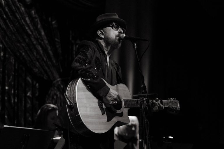 Dave Stewart Honoring Bob Dylan in Season Two Premiere of ‘Recorded Live at Analog’