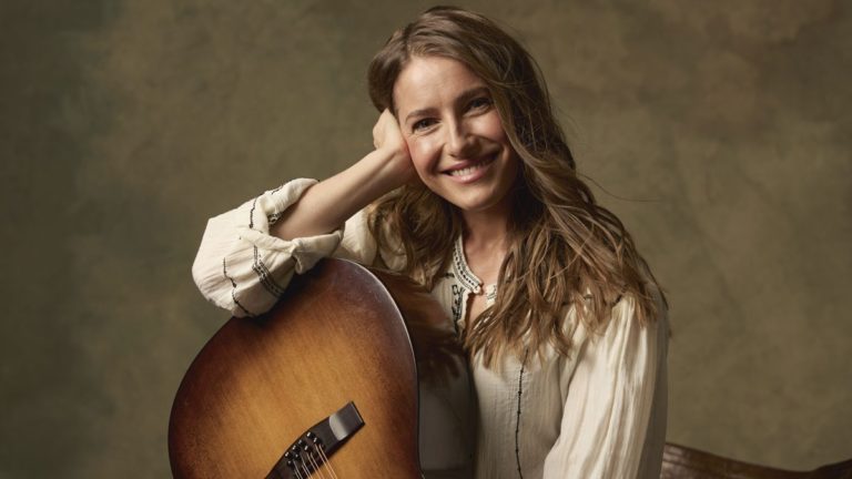 Caroline Jones Shares Empowering New Single “All The Things” Out Now