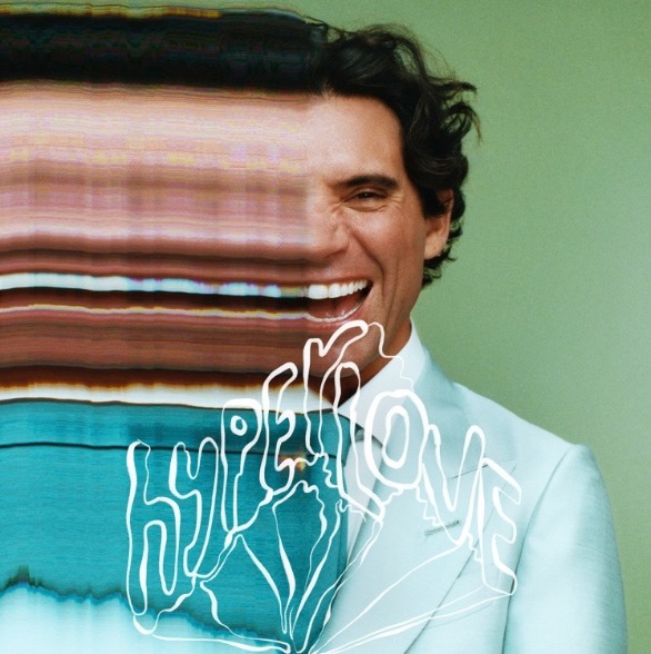 Global Pop Visionary MIKA Unveils New Single “Immortal Love” Ahead of Album ‘Hyperlove’