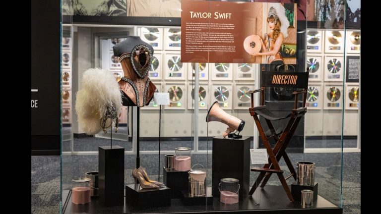 Country Music Hall of Fame Unveils Pop-Up Exhibit Featuring Taylor Swift’s ‘The Life Of A Showgirl’ Album