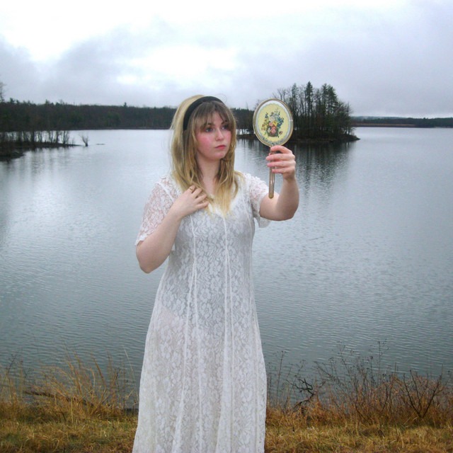 New York Psychedelic Folk Singer Sabrina Trueheart Releases Haunting Single “Alice in Videoland”