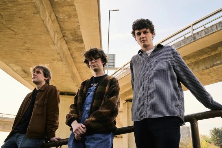 Shaking Hand Reveal “Mantras” From Self-Titled ‘Shaking Hand’ Debut Album