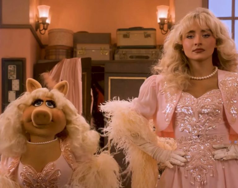 The Muppets Return To The Stage With Sabrina Carpenter For New TV Special