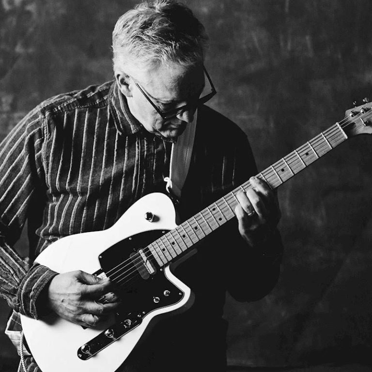 AudioGust Tackles Information Overload On The Post-Grunge Single “Easier” From ‘Falling From Down’