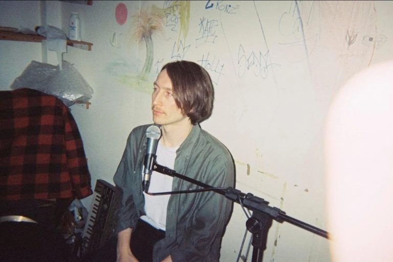 Severe Girls Sharpen The Hooks On “Feels Like Pretending” From Debut EP ‘Another Night’